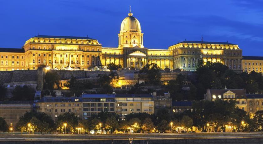 Pala Gardem Apartment Budapest Bagian luar foto